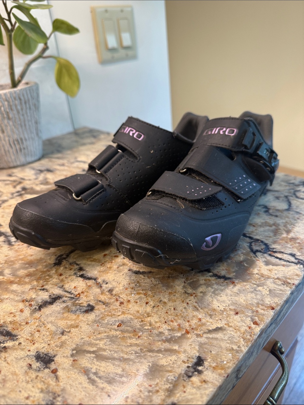 Giro Kids Black Cycling Sneakers with Pink Logo Accents